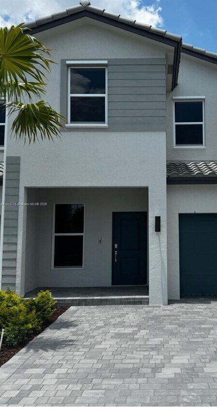 Foto principal - 132 SW 184th Way