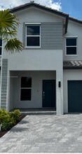 Building Photo - 132 SW 184th Way