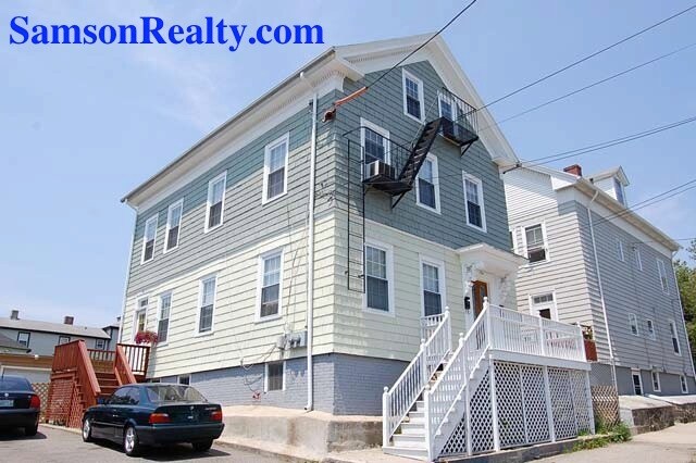 Foto del edificio - 194 Gano St