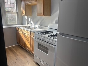 Building Photo - 1534 3rd Ave SE