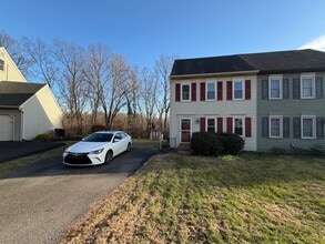 Building Photo - 1683 Chadwick Cir