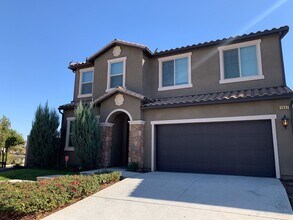 Building Photo - 1647 East Autumn Sage Avenue