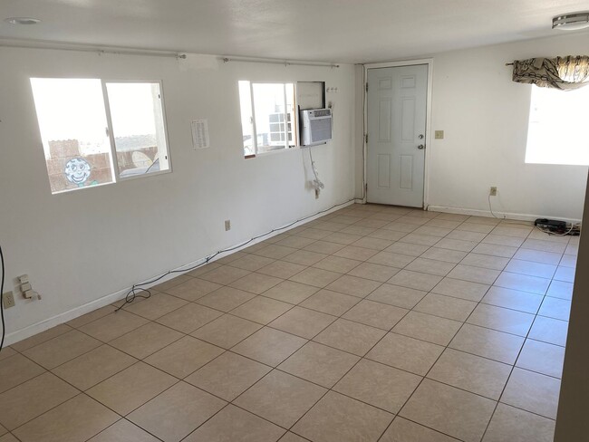 Foto del edificio - 398 Kanaloa Ave