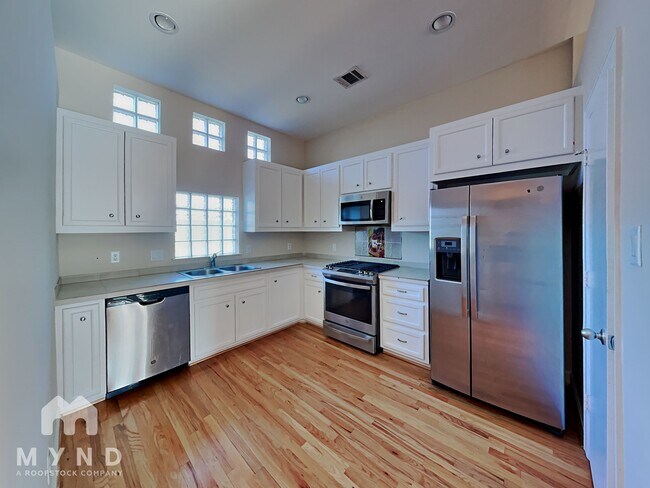 Building Photo - 8705 Bryam St