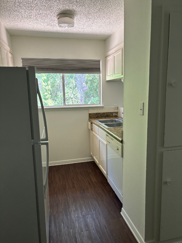 Foto del edificio - 2906 Sweeney Ln