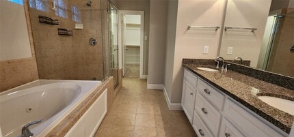 Building Photo - 11608 Main Ash Dr