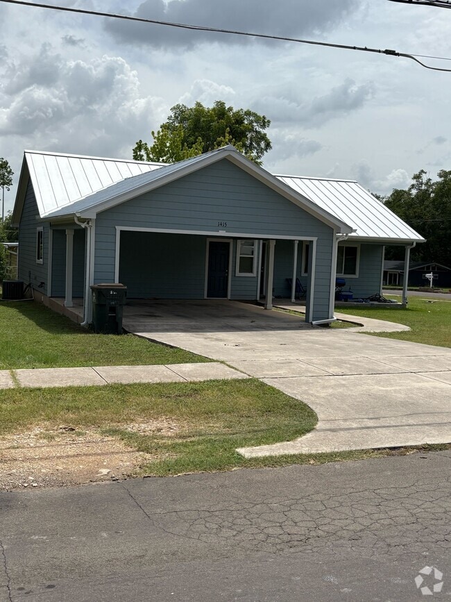 Building Photo - 1415 Owens St