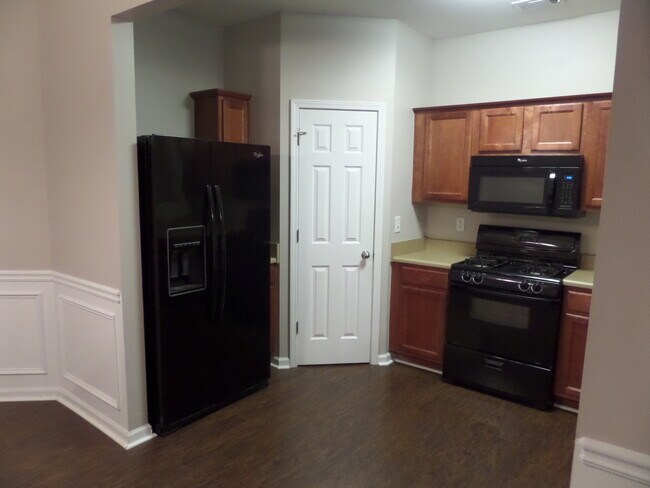 Foto del edificio - Rare 2 bed 2.5 bath  located in Kennesaw m...
