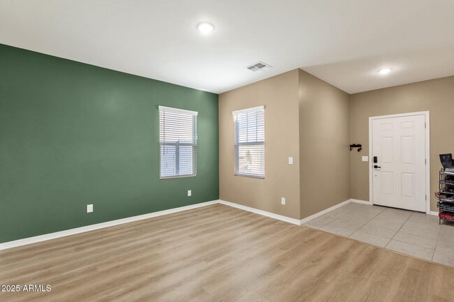 Foto del edificio - 13330 E Sunflower Ln