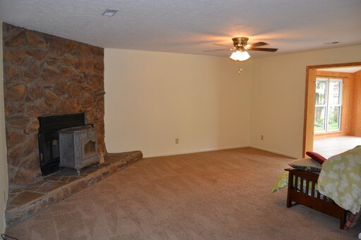 Building Photo - 6821 Buttermere Dr
