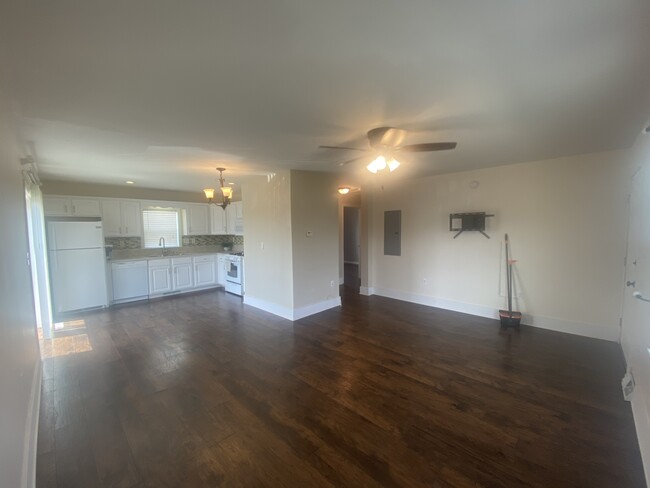Building Photo - 3145 Powhatan Ave