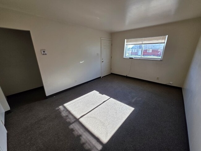 Foto del edificio - 510 E Pittsburgh McKeesport Blvd