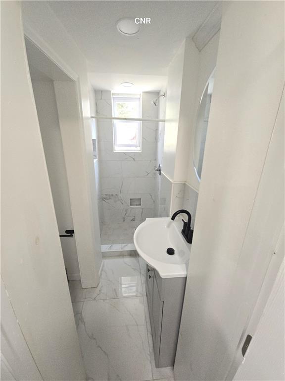 Foto del edificio - 4564 Kings Hwy