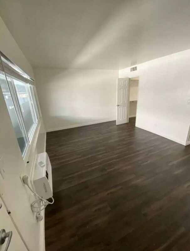 Foto del edificio - 3309 1st Ave