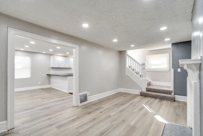 Foto del edificio - 920 Bloomfield Ave