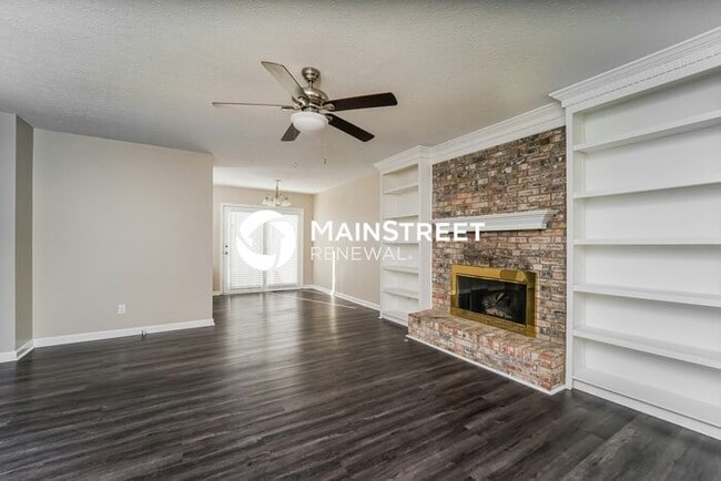Building Photo - 3 Bedroom Pet-Friendly Home in Louisville,...