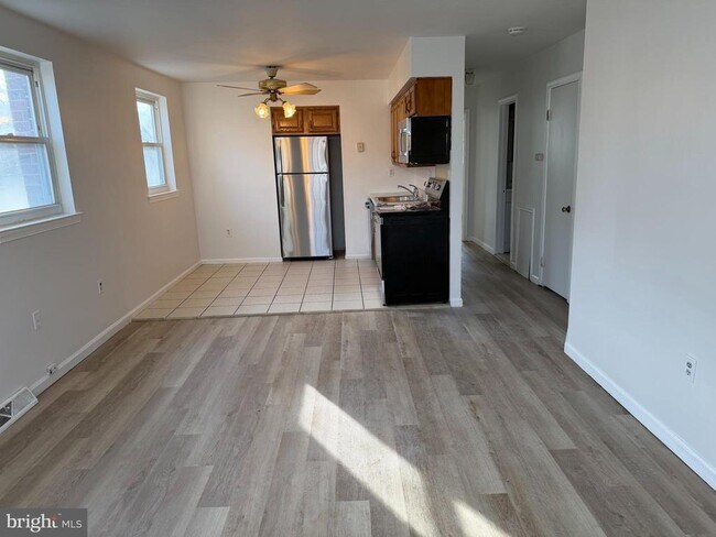 Foto del edificio - 132 N Church St