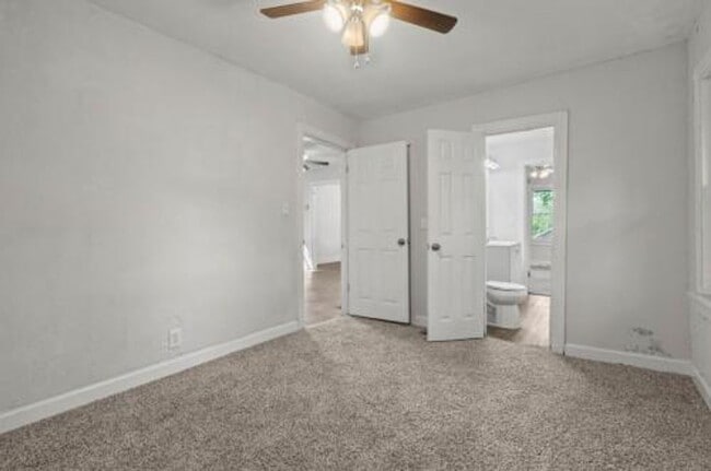 Building Photo - 4407 Wayne Ave