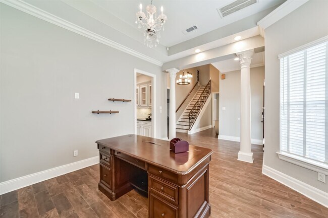 Foto del edificio - 9660 Fairdale Ln