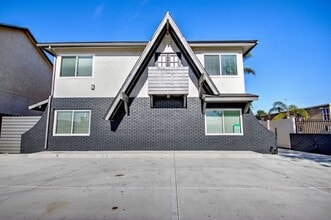 Building Photo - 4659 Oregon St
