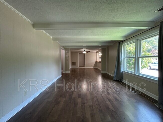Foto del edificio - 1212 E Chester St