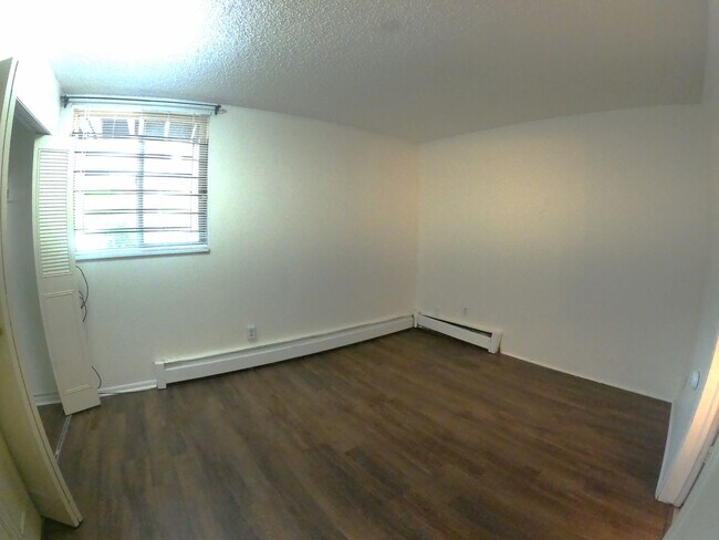 Building Photo - 3 Bedroom Condo On University Hill