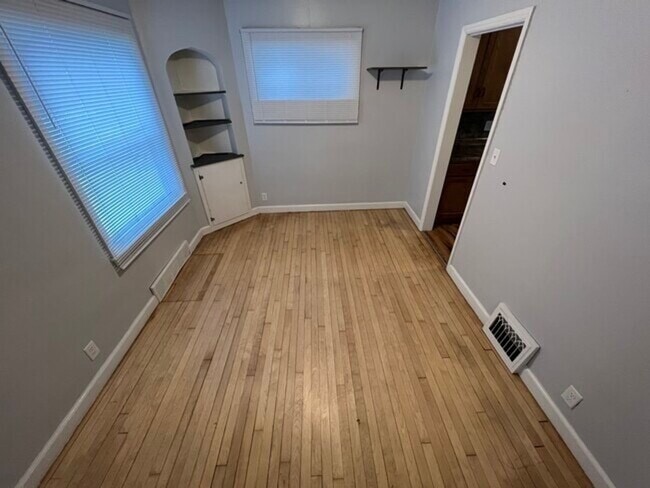 Building Photo - Click the “Apply Now” button or email wapmrentals@gmail.com for a prompt response.