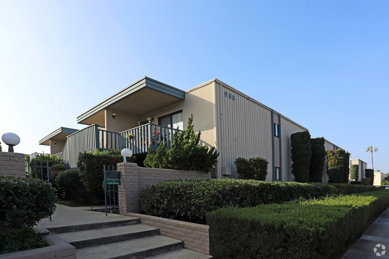 Cajon Villa Apartments Apartments 933 Peach Ave El Cajon, CA