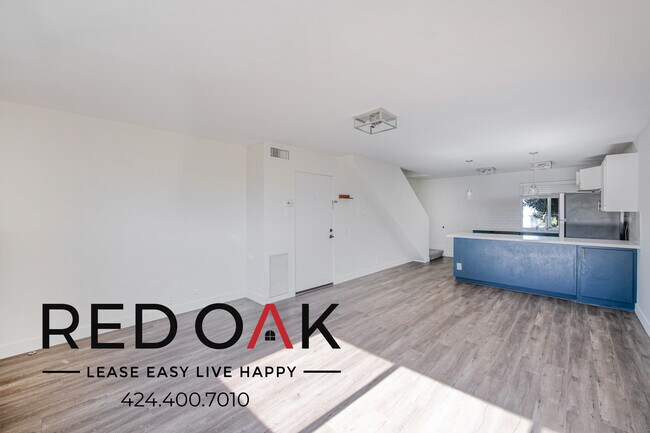Building Photo - Spacious Two Story Updated One Bedroom wit...