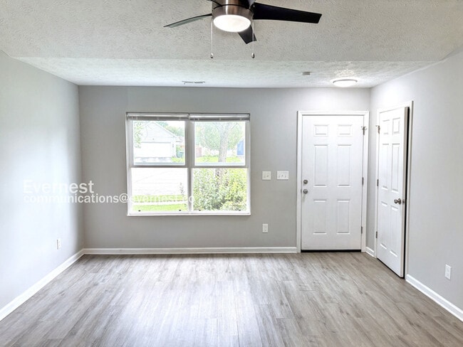 Building Photo - 1443 Tall Pine Ct