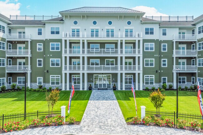 Building Photo - Greenview Estate House