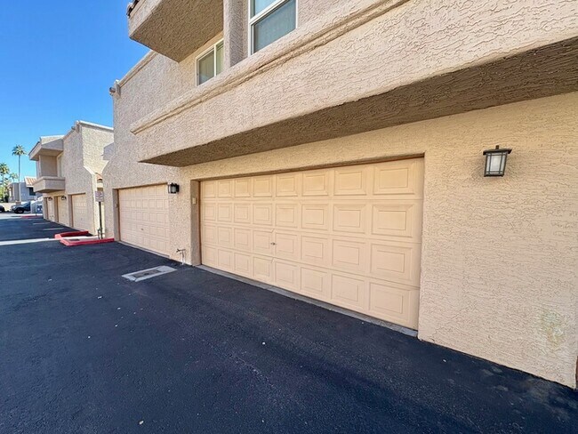 Building Photo - 2834 S Ext Rd