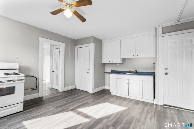 Foto del edificio - 313 High St