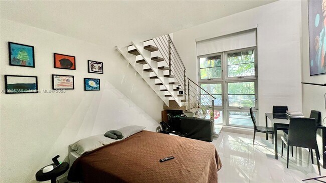 Foto del edificio - 234 Antiquera Ave