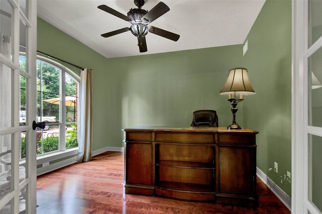 Foto del edificio - 633 Rancho Bauer Dr