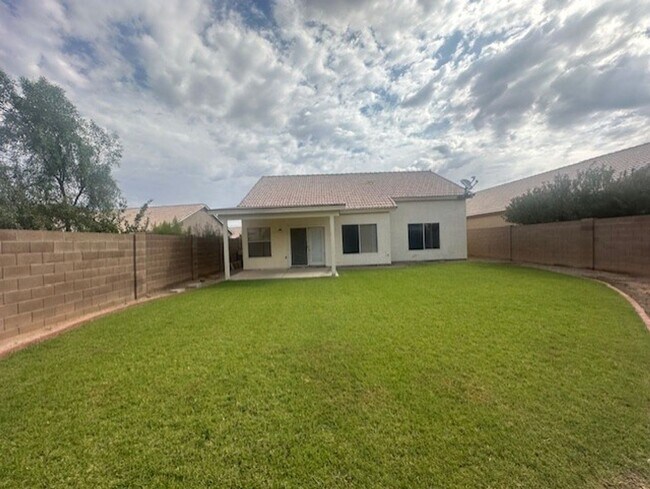 Building Photo - GREAT GILBERT LOCATION, COOPER AND CHANDLER