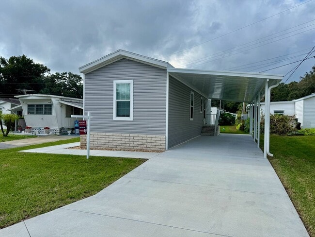 Building Photo - 887 E Colonial Cir