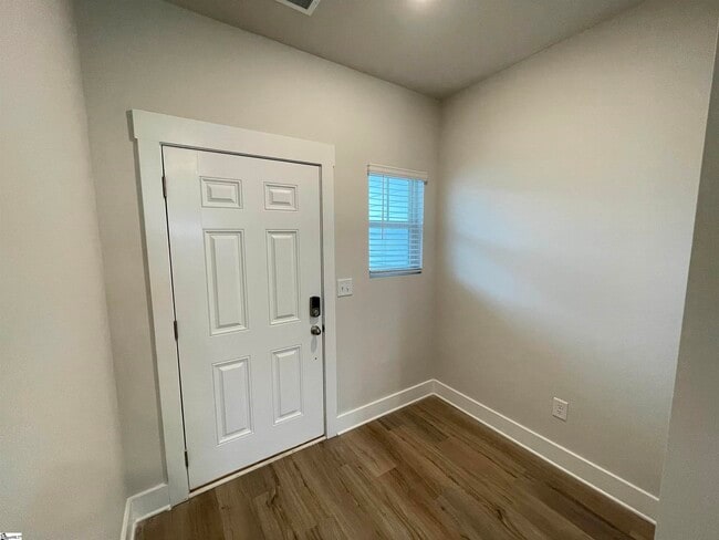 Building Photo - 34 Beachley Pl