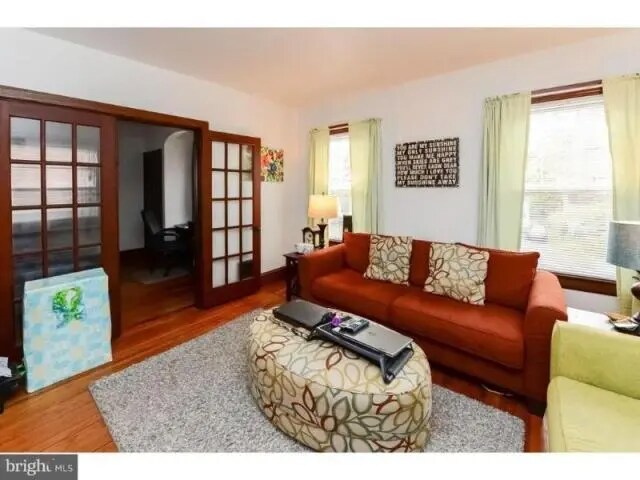 Foto del edificio - 109 Fern Ave