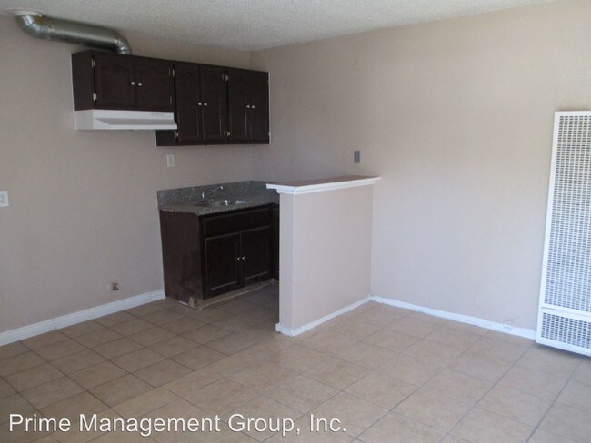 Building Photo - 13802 Avalon Blvd