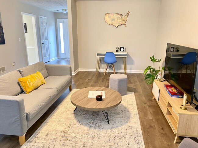 Foto del edificio - 2591 Whitebluff Way