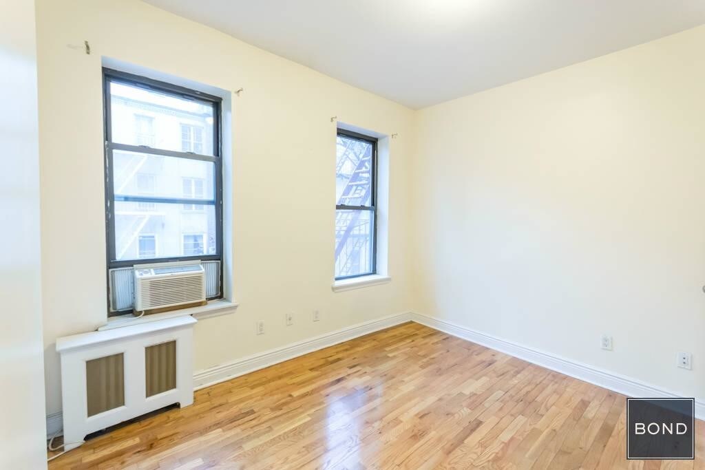 Primary Photo - 341 E 76th St