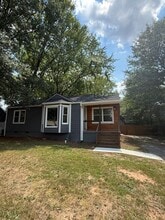Building Photo - 638 Medford Pl SE