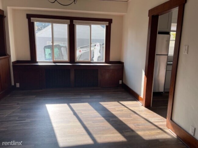 Foto del edificio - 4 br, 1 bath House - 3921 Third Ave S