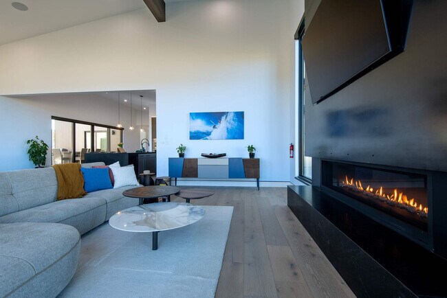 Foto del edificio - 779 Lucia Ln