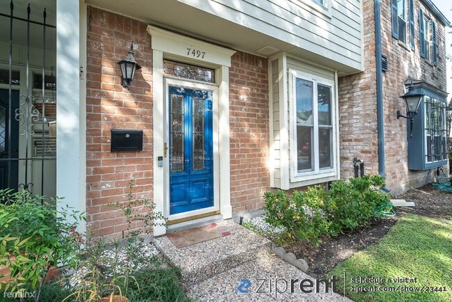 Building Photo - 2 br, 2.5 bath Townhome - 7497 Brompton St...