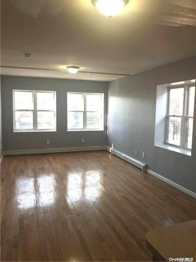 Foto del edificio - 713 Jerome St