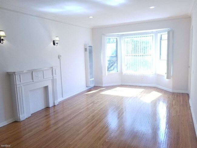 Foto del edificio - 1 br, 1 bath  - 1211 S Westmoreland Ave