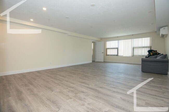 Building Photo - 2 Bed 2 Bath in Packard's Corner Available...