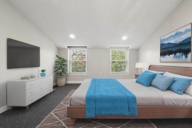 Photo - 303 S Washington St Townhome